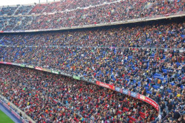 Läktarna fylldes snabbt på Camp Nou.