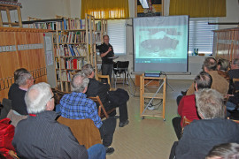 Per Wilhelmsson höll uppskattat föredrag om Ockelbos historia.